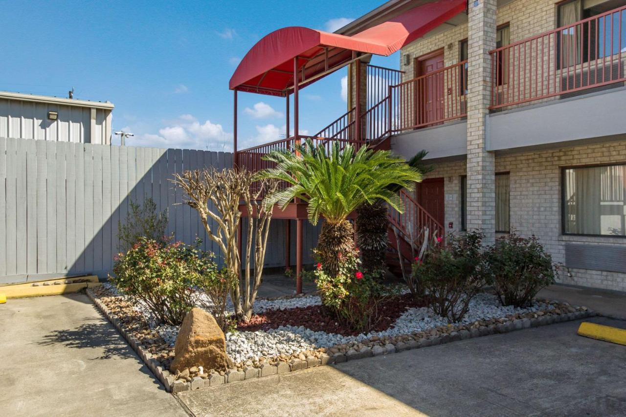 Econo Lodge Houston Brookhollow Extérieur photo